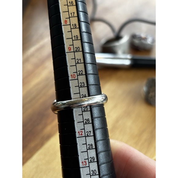 Two Tone 925 Sterling Silver Celtic Cross Ring / Size 11 - Picture 8 of 10